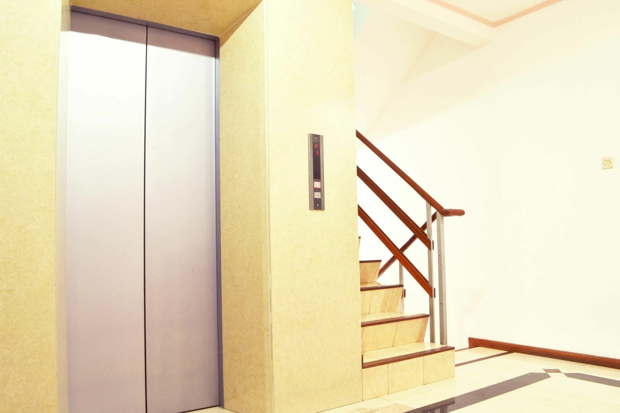 Newton Residence Jakarta Exterior photo